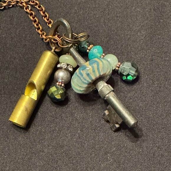 Vintage Chain Fashion Necklace with multiple charms beads - Picture 4 of 4